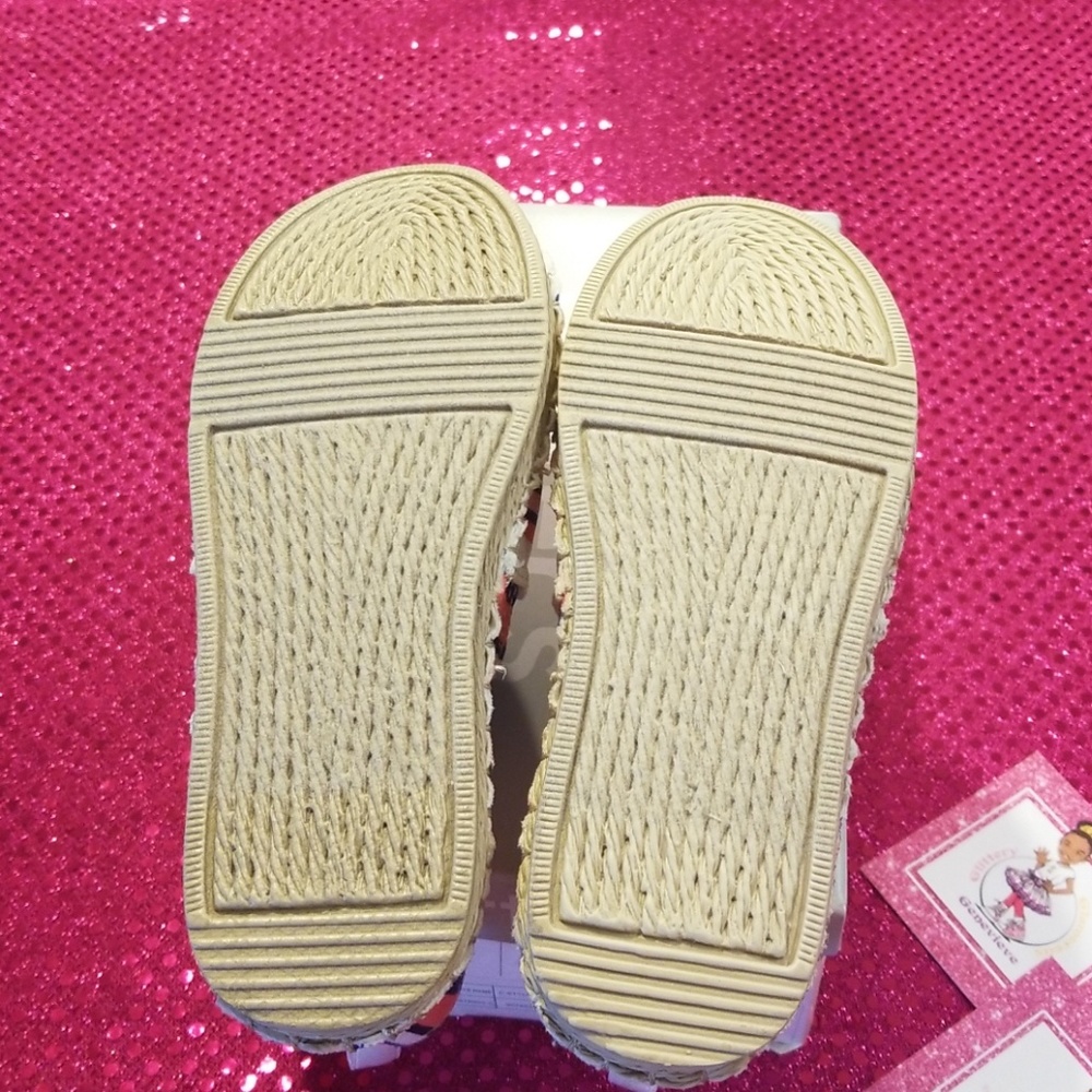 Whimsy Espadrilles! - Picture 5 of 6
